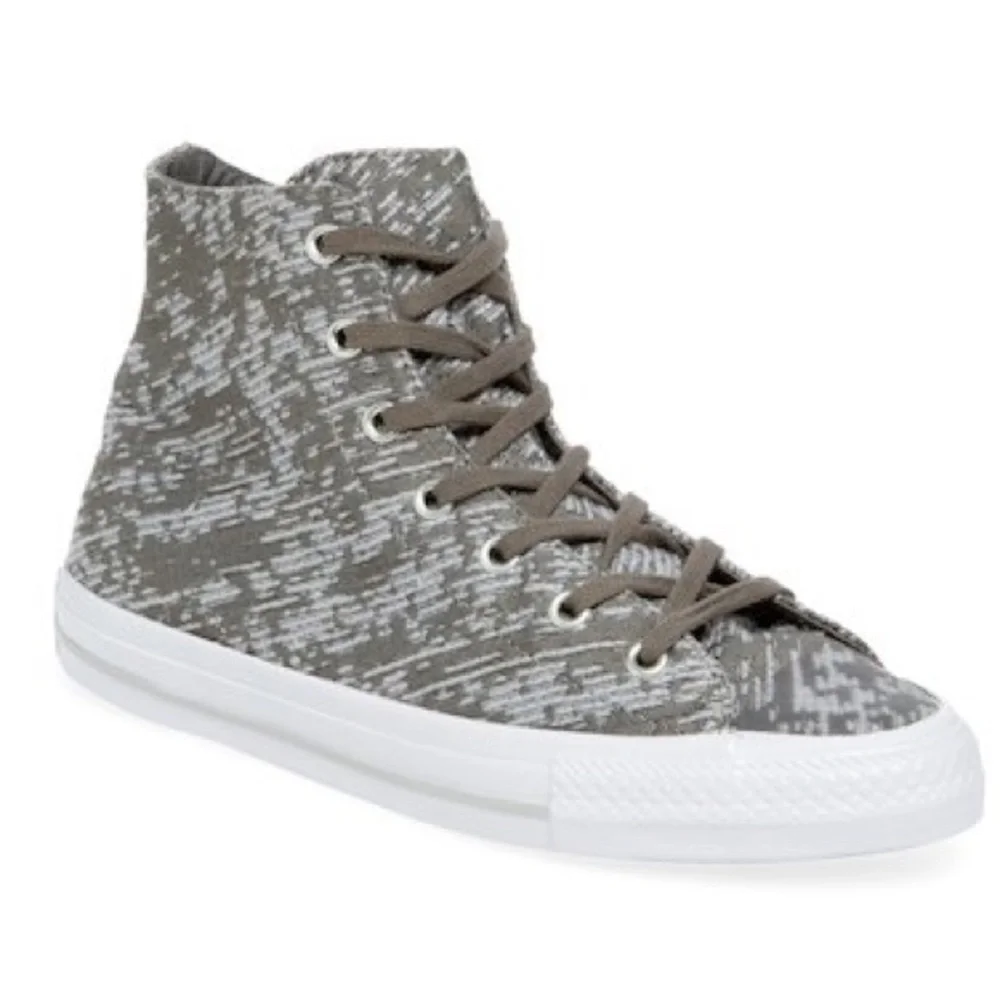 NEW CONVERSE Gray High Top Textured Sneakers Shoes 7 Womens - Picture 2 of 7